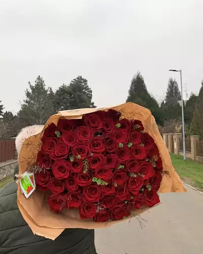 We can deliver roses in Liberec within 2 hours.