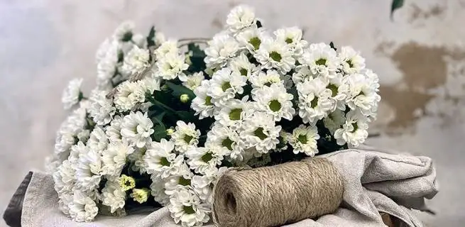 Santini flowers add naturalness to bouquets